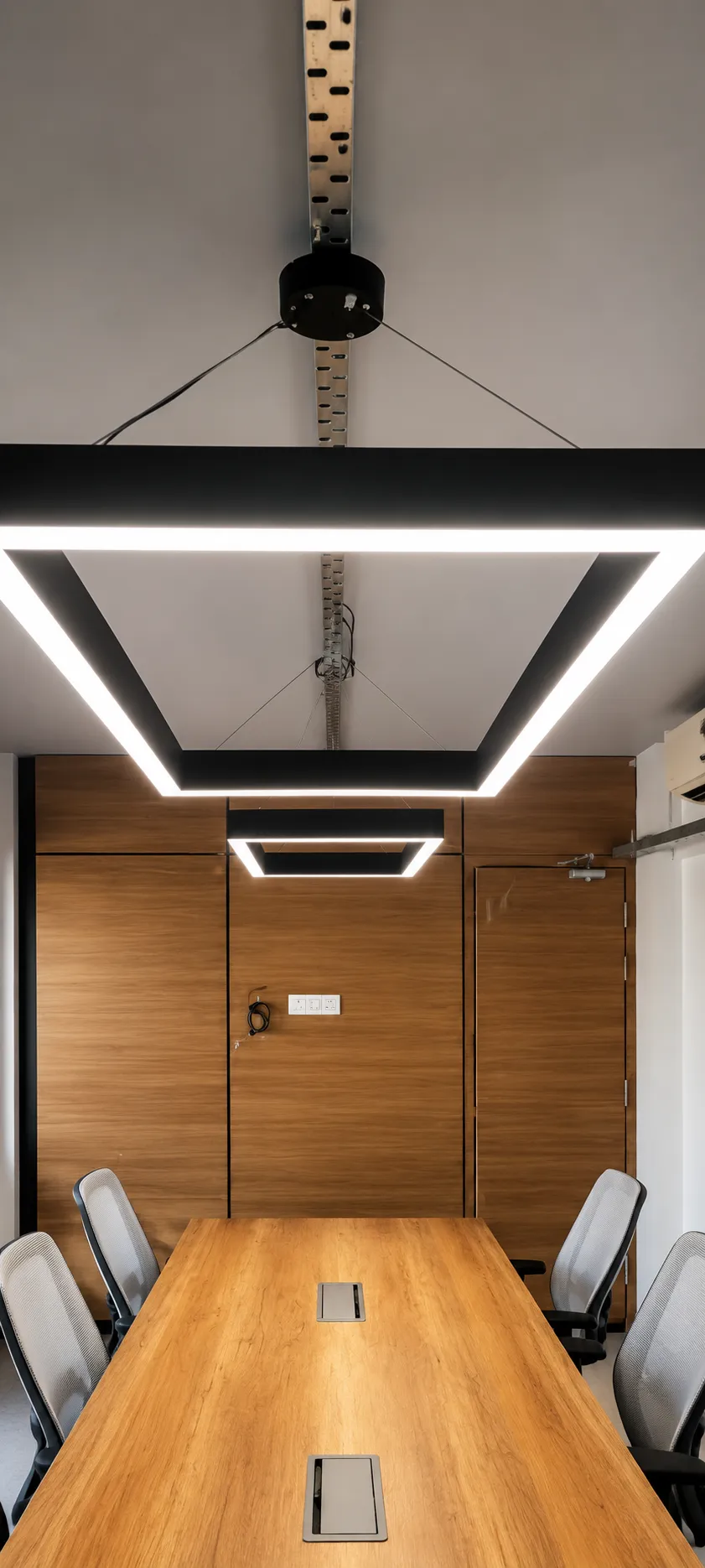 RC Workspace project — office-boardroom